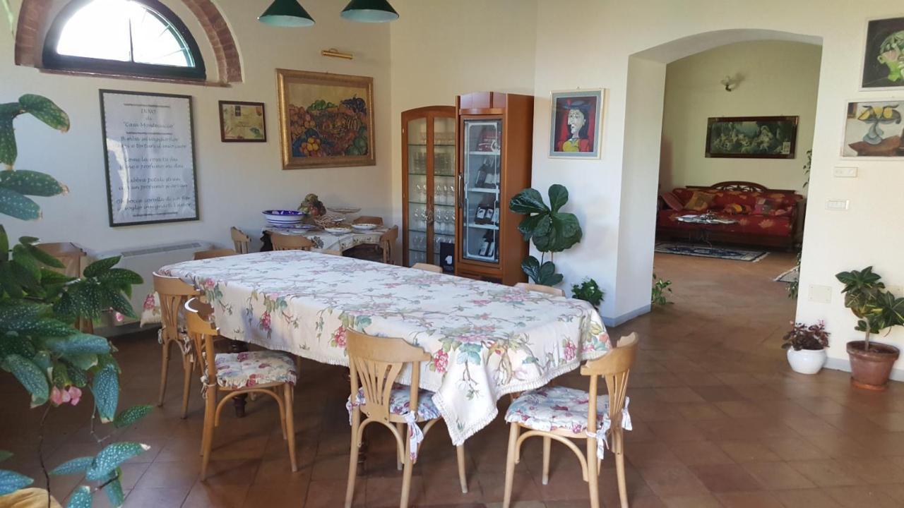 Agriturismo Casa Montecucco 준카리코 외부 사진