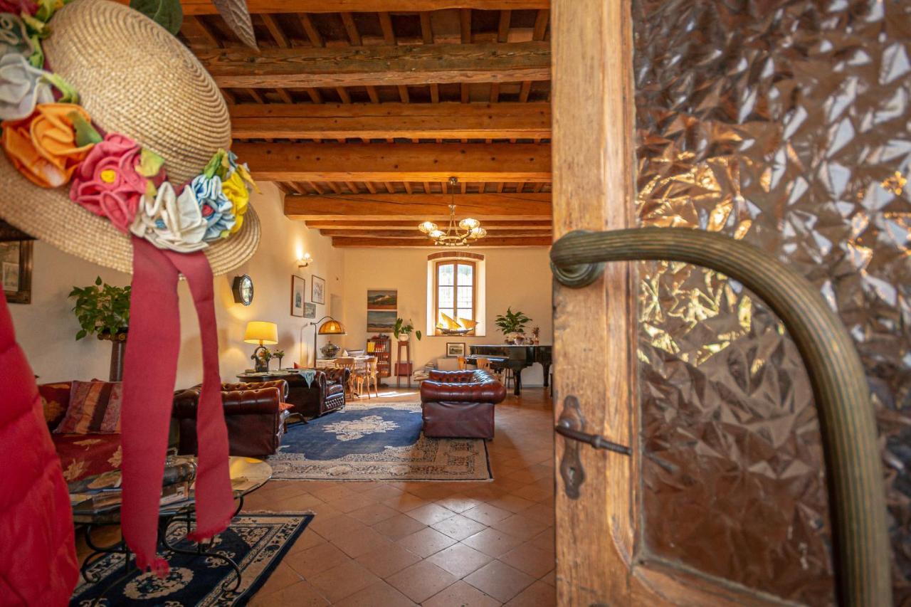 Agriturismo Casa Montecucco 준카리코 외부 사진