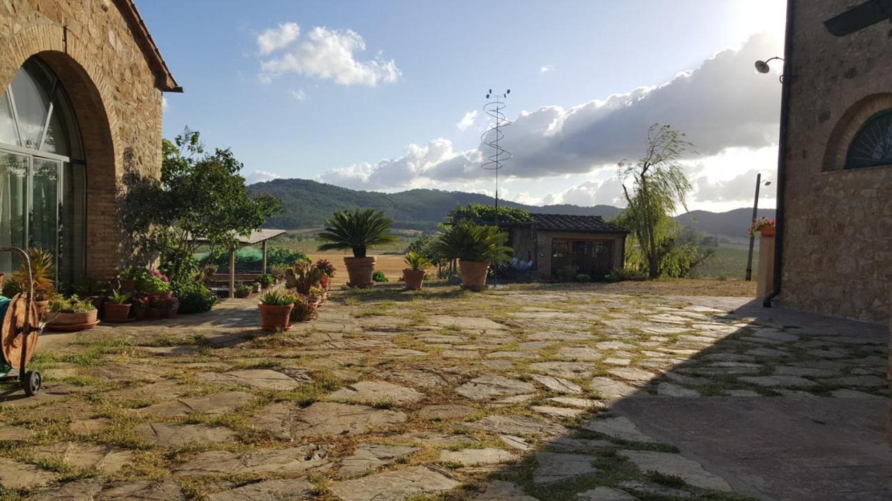 Agriturismo Casa Montecucco 준카리코 외부 사진