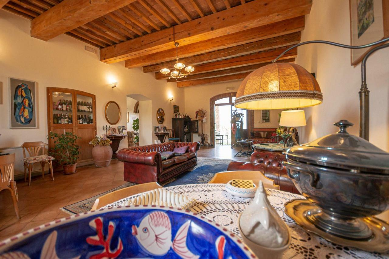 Agriturismo Casa Montecucco 준카리코 외부 사진